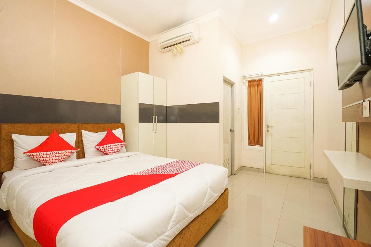 Oyo 450 Semampir Residence Surabaya Exterior foto